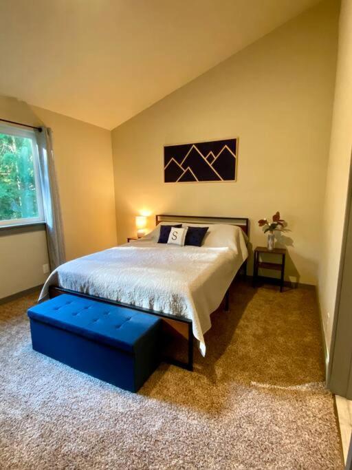 New Modern Cabin! 5Mi To Mt Rainier National Park! Hot Tub & Wifi Ашфорд Екстер'єр фото