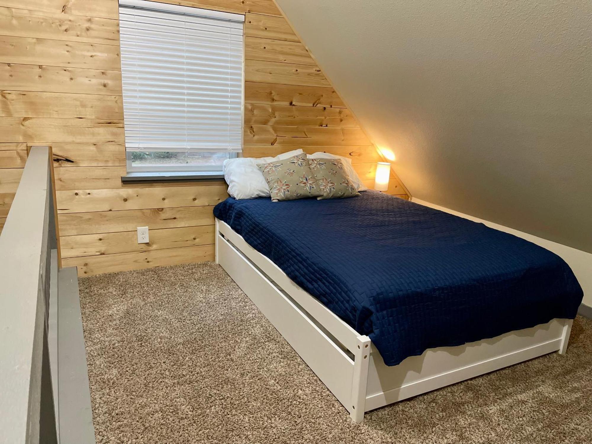 New Modern Cabin! 5Mi To Mt Rainier National Park! Hot Tub & Wifi Ашфорд Екстер'єр фото